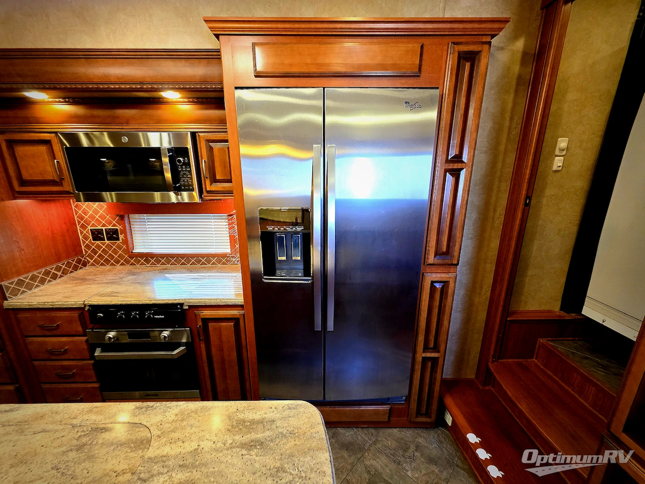 2014 DRV Luxury Suites Mobile Suites 38SKSB3 Photo 13