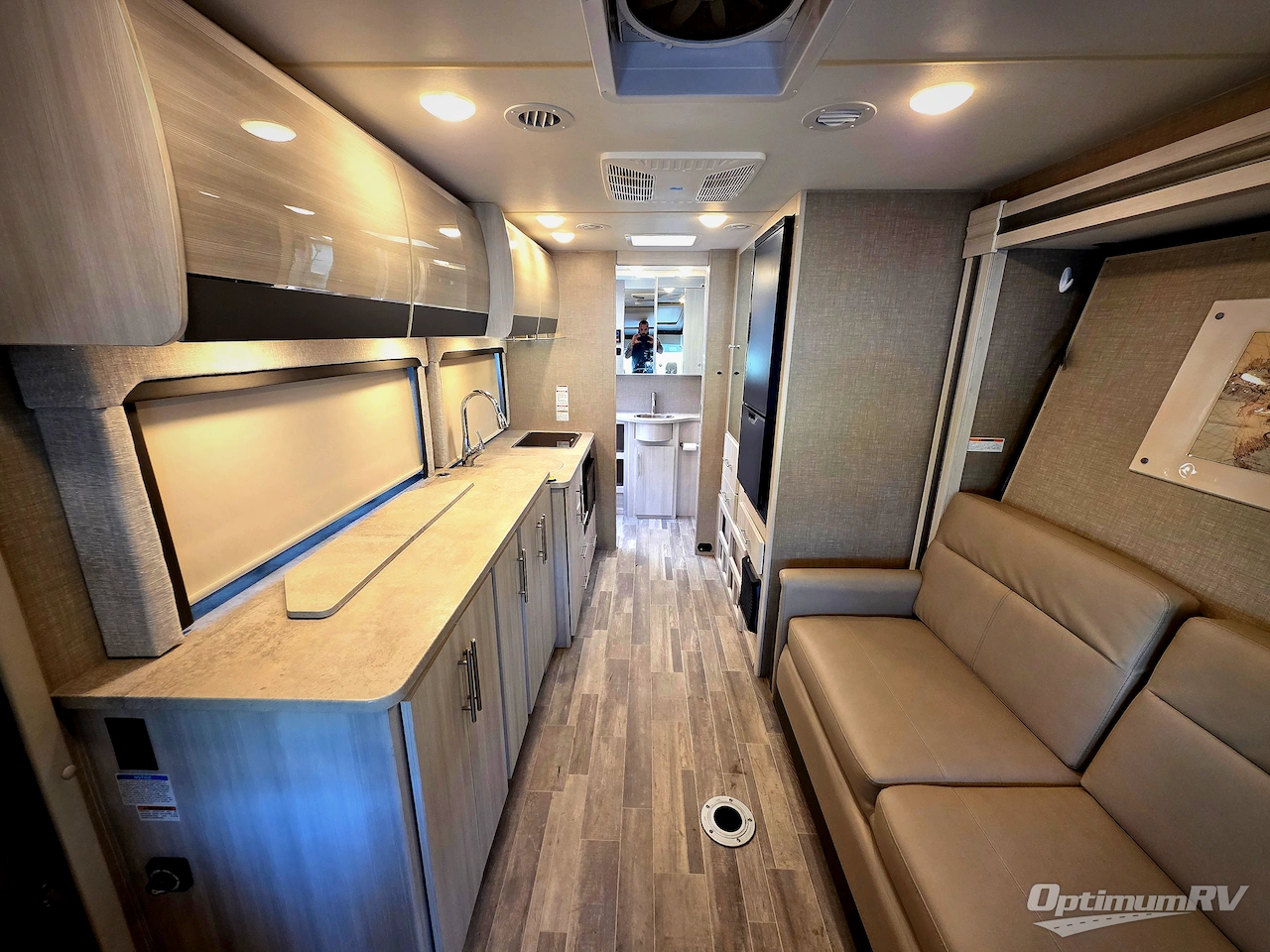 2023 Thor Compass AWD 23TE Photo 3