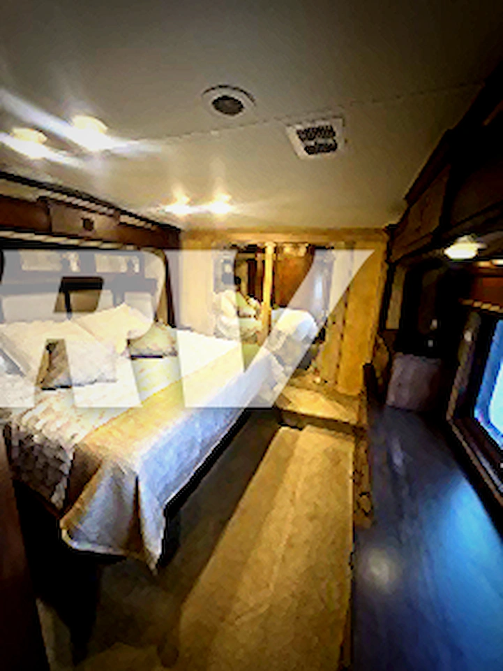 2014 DRV Luxury Suites Mobile Suites Estates 38RSSA Photo 13