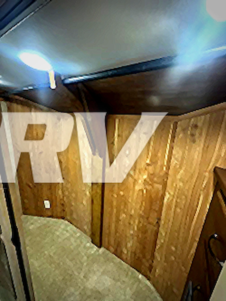 2014 DRV Luxury Suites Mobile Suites Estates 38RSSA Photo 16