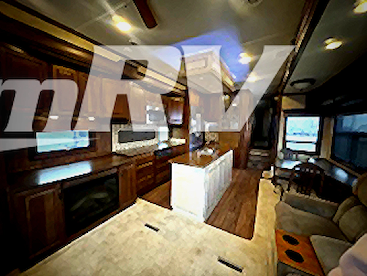 2014 DRV Luxury Suites Mobile Suites Estates 38RSSA Photo 6