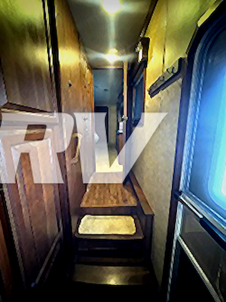 2014 DRV Luxury Suites Mobile Suites Estates 38RSSA Photo 10