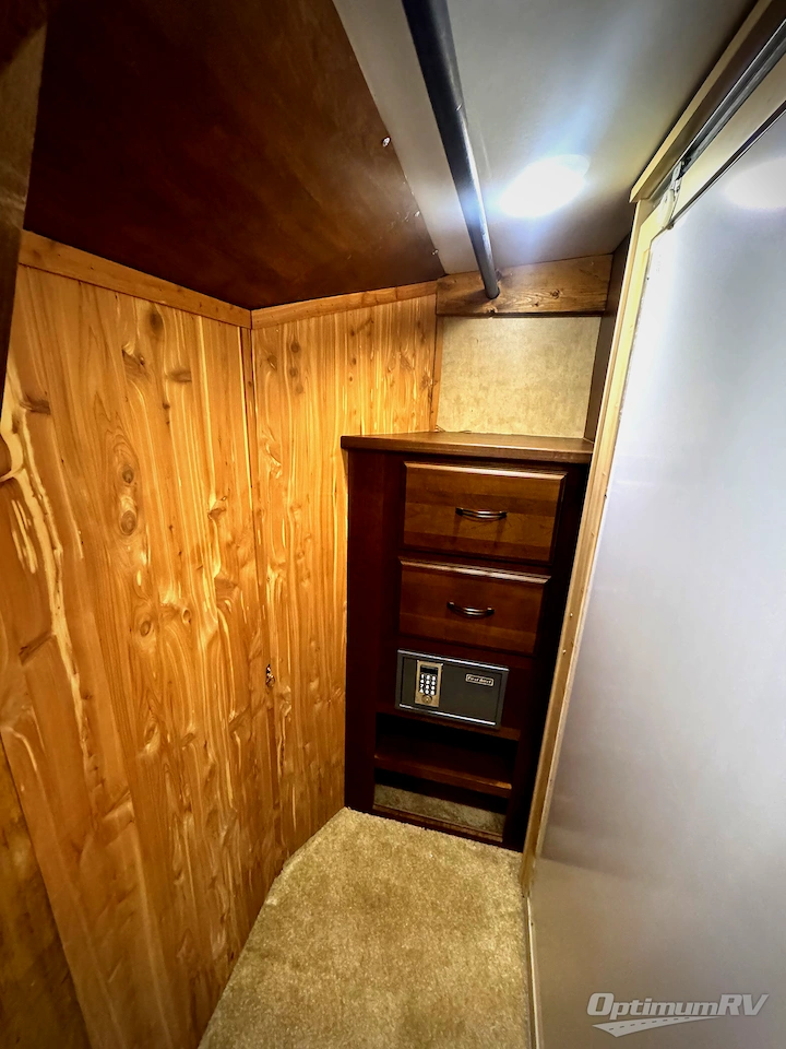 2014 DRV Luxury Suites Mobile Suites Estates 38RSSA Photo 17