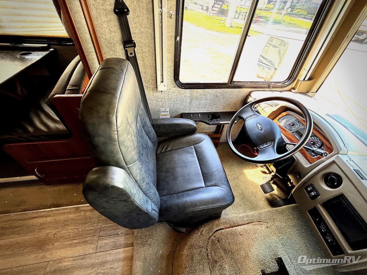 2014 Fleetwood Terra 34E Photo 7