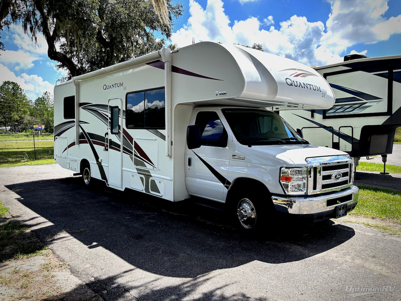2019 Thor Quantum SE SE28 Photo 1