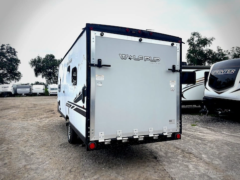 2021 Forest River Cherokee Wolf Pup Black Label 18RJBBL RV Photo 2