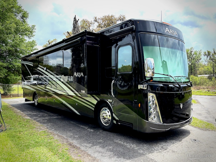 2023 Thor Aria 4000 RV Photo 1