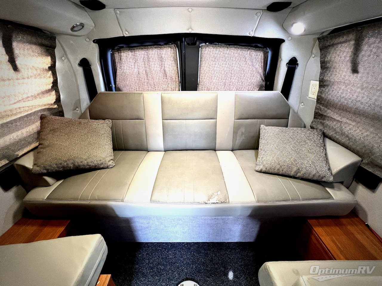 2016 Roadtrek Versatile 170 Photo 18