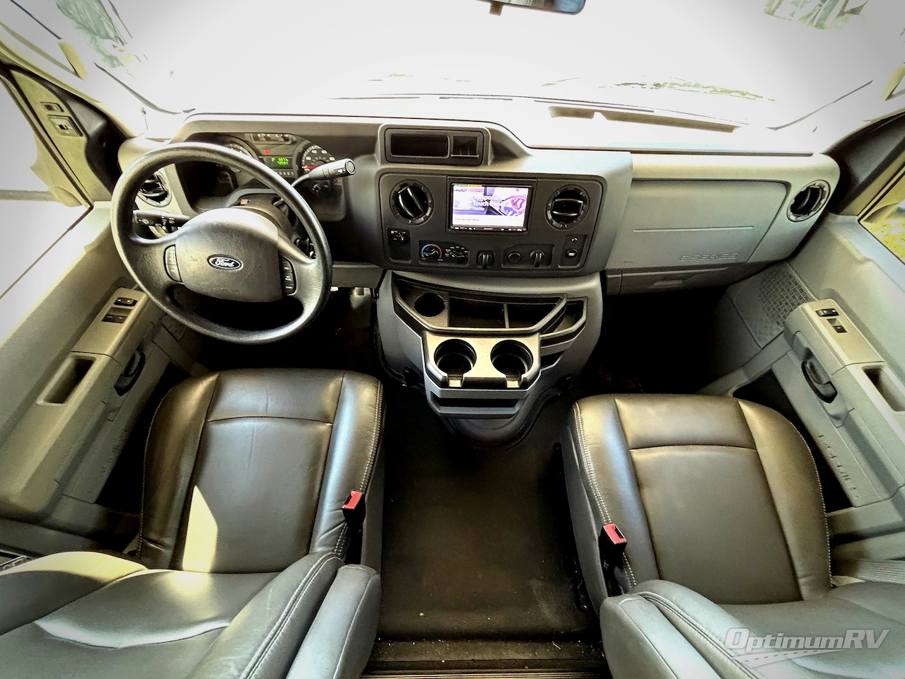 2019 Forest River Sunseeker 3050S Ford Photo 8