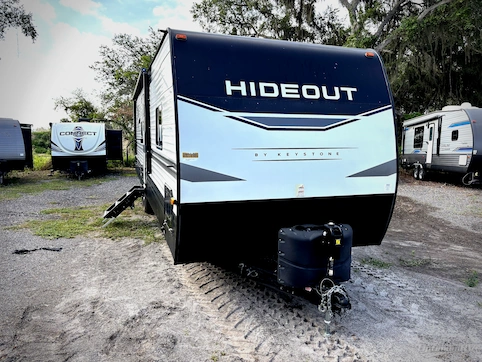 Used 2022 Keystone Hideout 32LBH Featured Photo