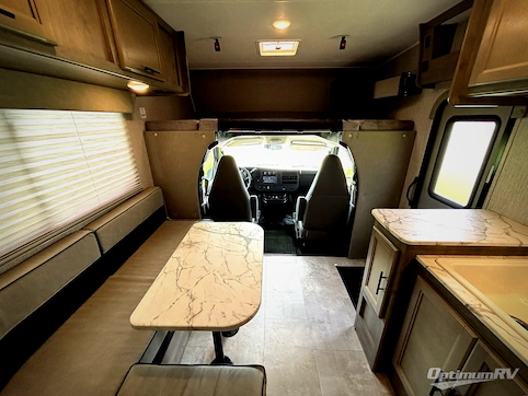 2021 Coachmen Freelander 21RS Chevy 4500 RV Photo 2
