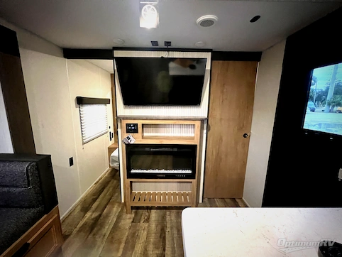 2024 Forest River Cherokee Grey Wolf 23DBH RV Photo 2