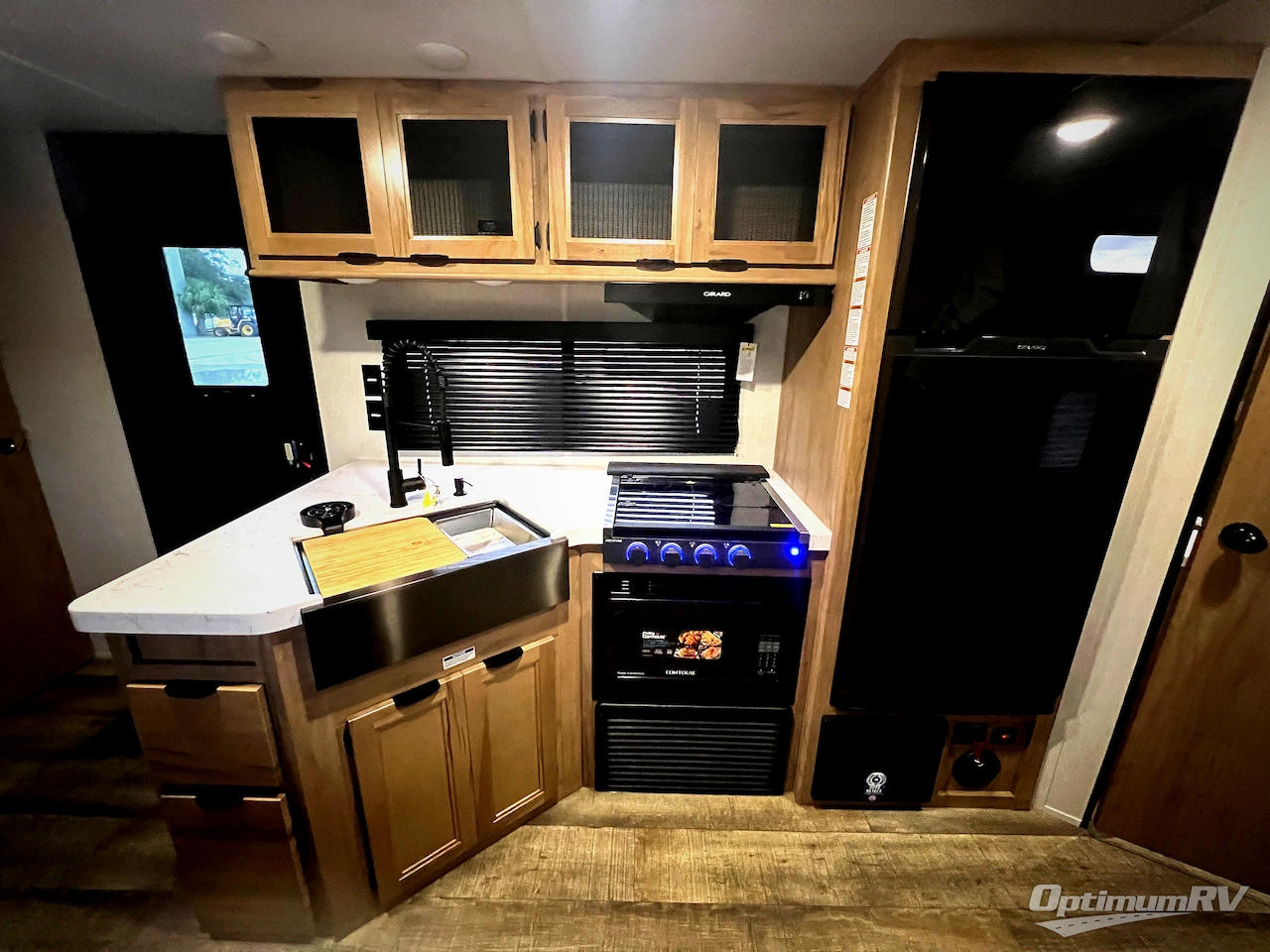 2024 Forest River Cherokee Grey Wolf 23DBH Photo 8