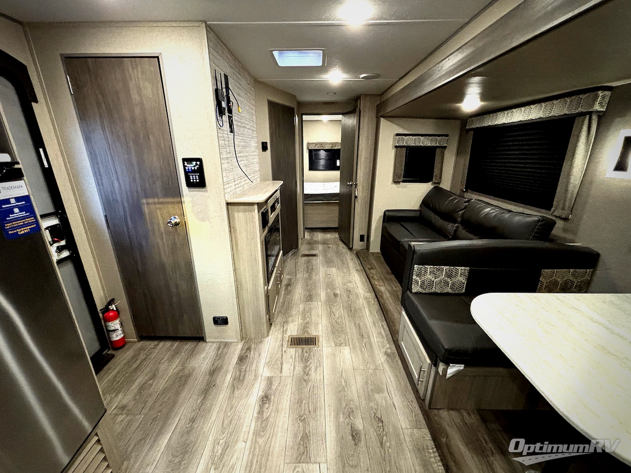2023 Coachmen Catalina Legacy 263FKDS Photo 4