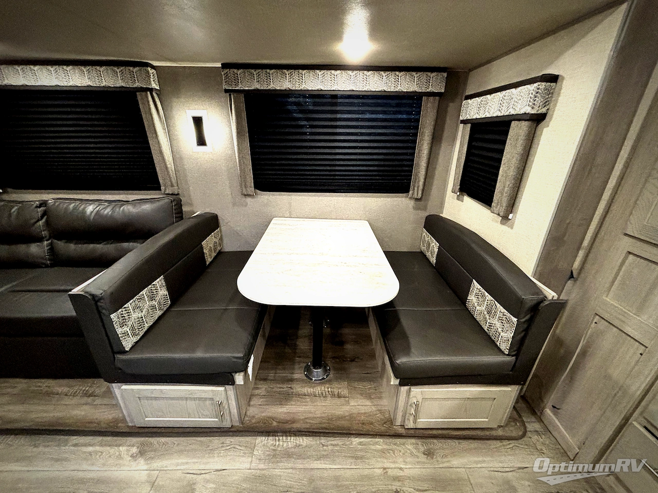 2023 Coachmen Catalina Legacy 263FKDS Photo 9