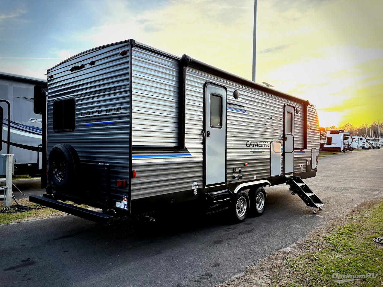 2023 Coachmen Catalina Legacy 263FKDS Photo 2