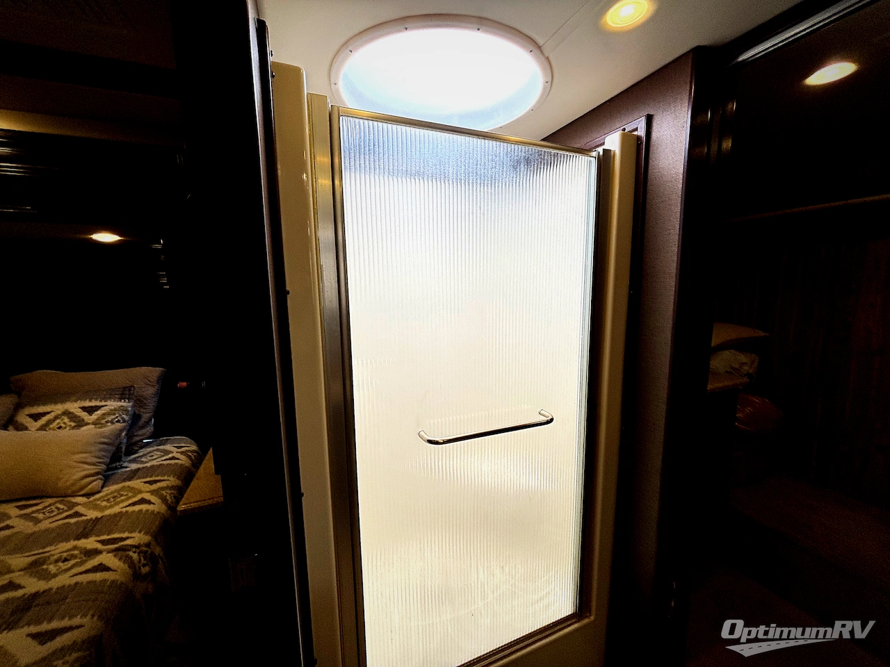 2014 American Coach American Revolution 42T Photo 12