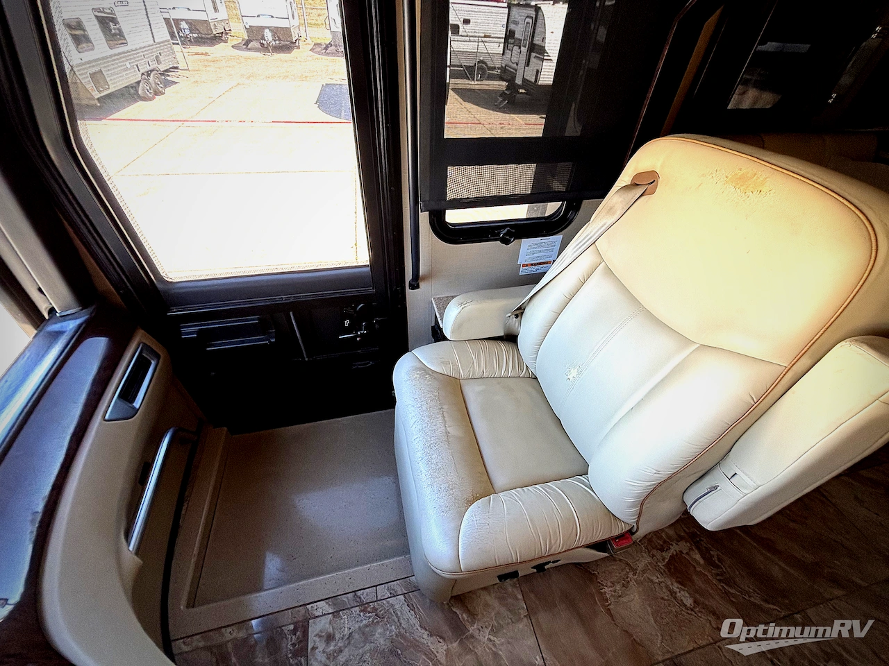 2014 American Coach American Revolution 42T Photo 21