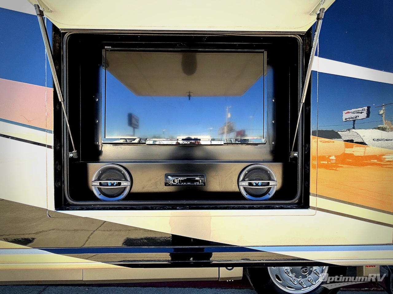 2014 American Coach American Revolution 42T Photo 23