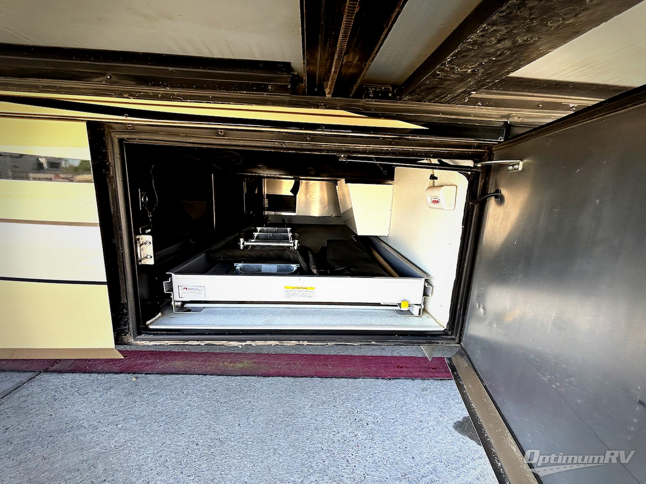 2014 American Coach American Revolution 42T Photo 24