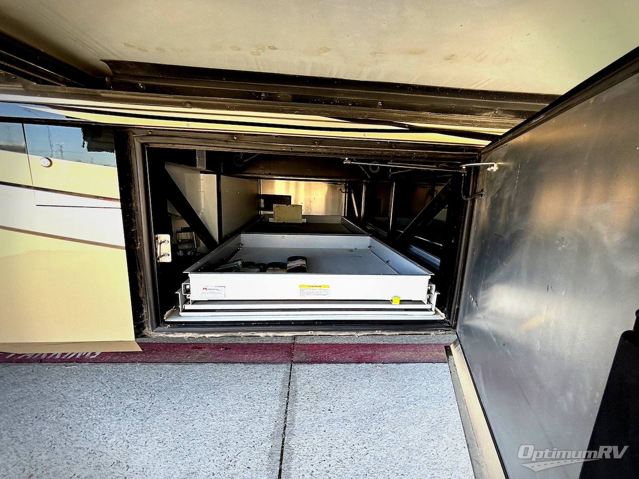 2014 American Coach American Revolution 42T Photo 25