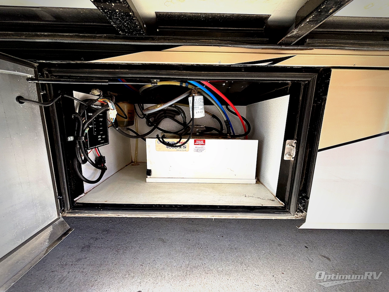 2014 American Coach American Revolution 42T Photo 31