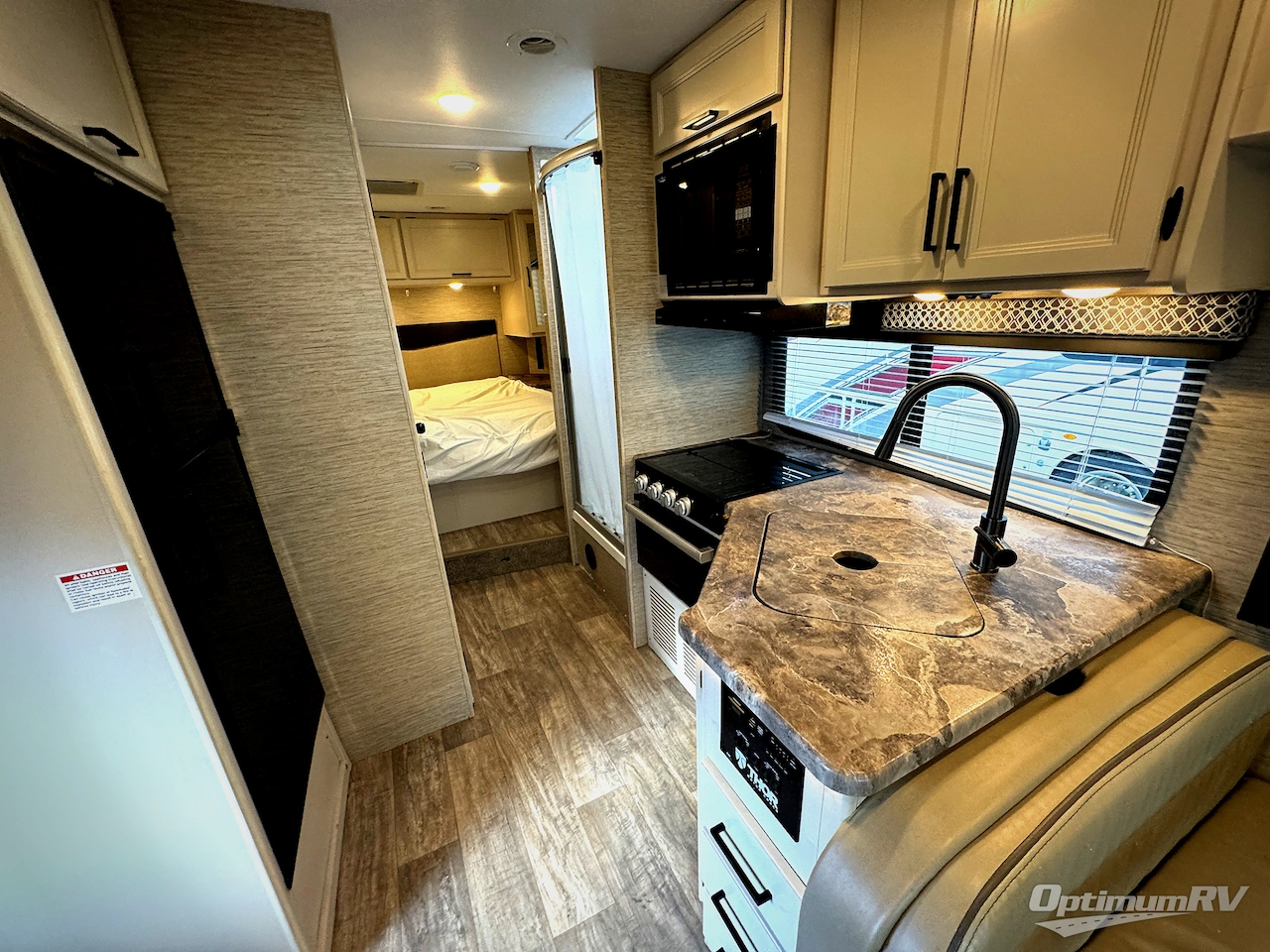 2023 Thor Four Winds 28A Photo 13