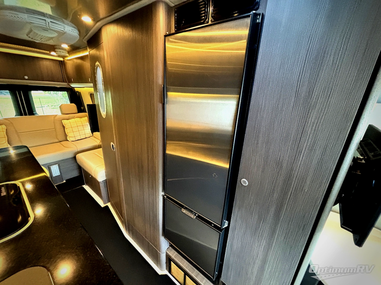 2022 Airstream Interstate 24GT Std. Model Photo 12