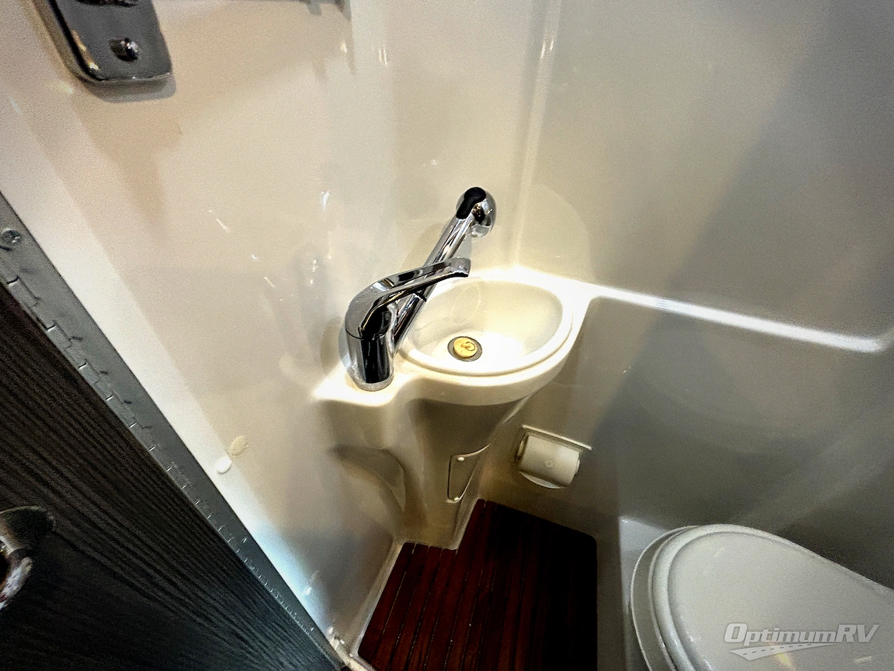 2022 Airstream Interstate 24GT Std. Model Photo 18