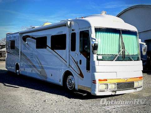 Used 2001 American Coach American Eagle 40EQS Featured Photo