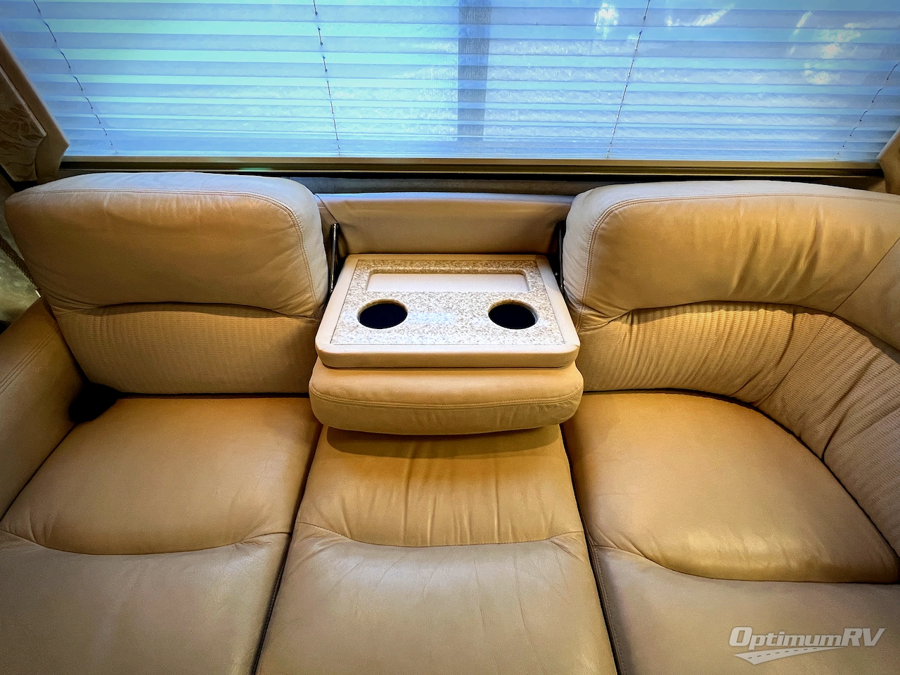 2001 American Coach American Eagle 40EQS Photo 17