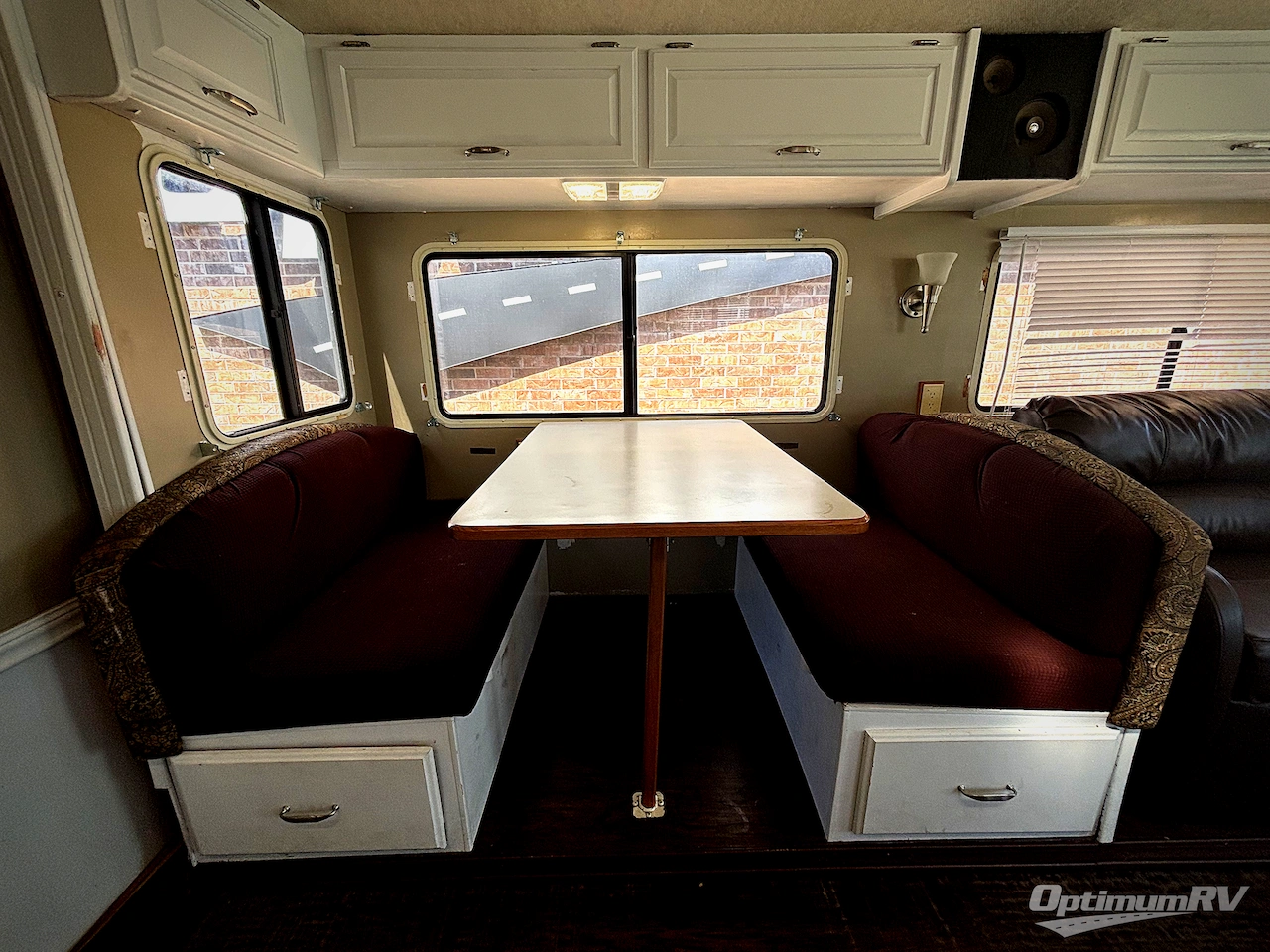 2000 Itasca Suncruiser 32V Photo 6