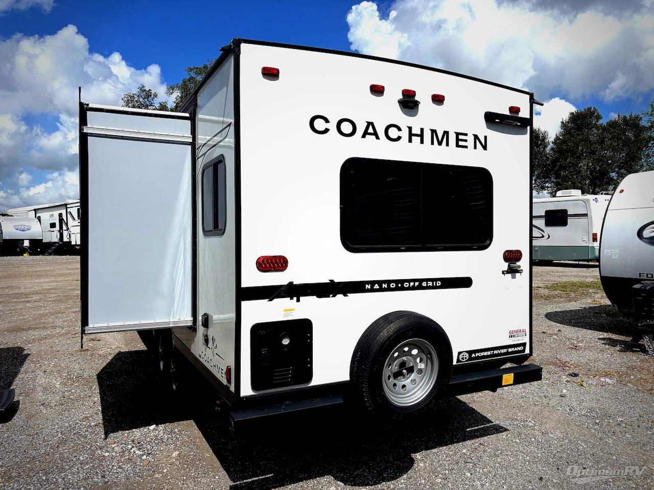 2025 Coachmen Apex Nano 221RLS Photo 3