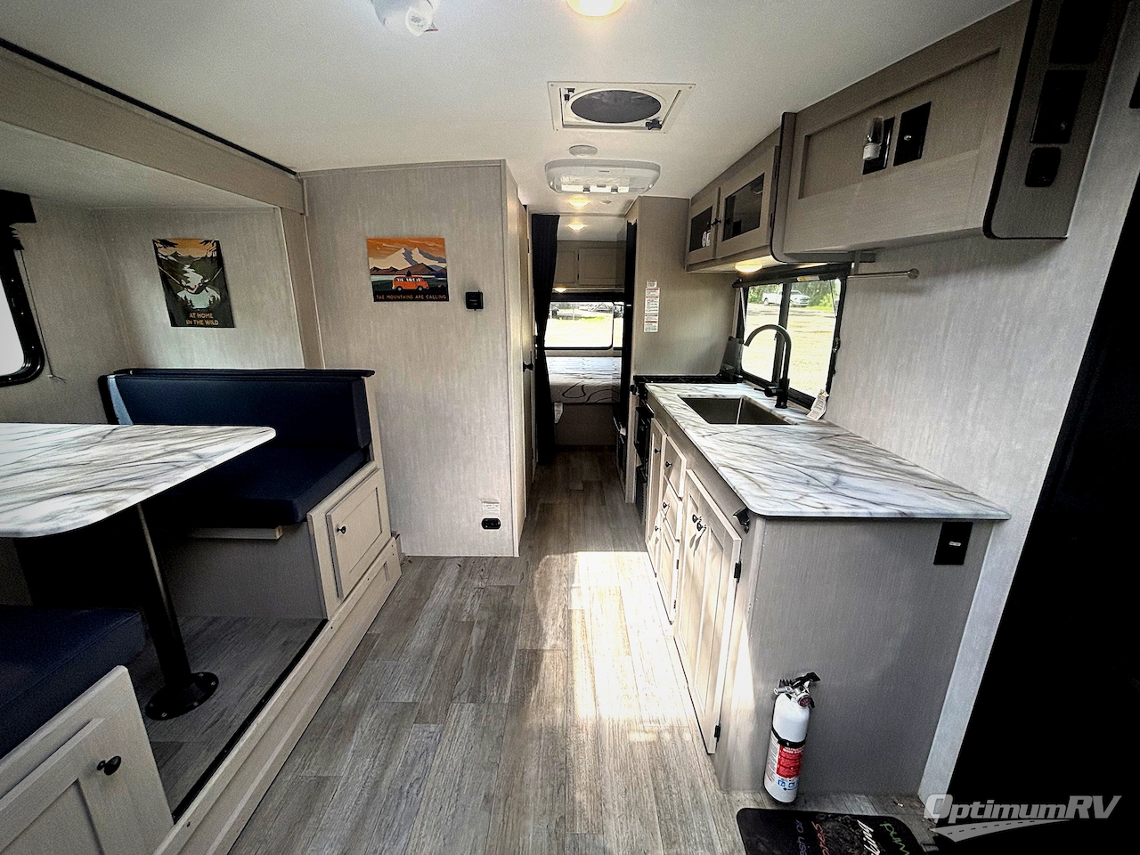 2025 Coachmen Apex Nano 221RLS Photo 5