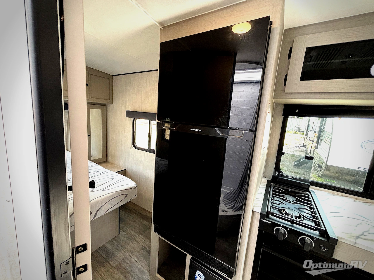 2025 Coachmen Apex Nano 221RLS Photo 8