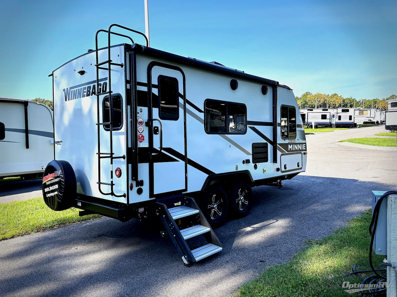 2024 Winnebago Towables Micro Minnie 1821FB Photo 2