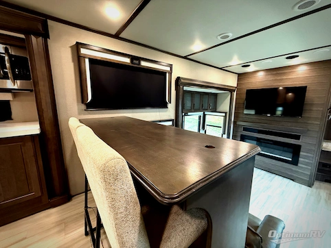 2022 Grand Design Solitude 390RK RV Photo 3