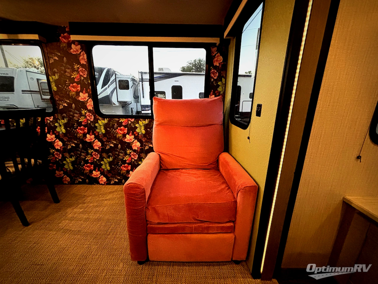 2021 Heartland Mallard 335 Photo 14