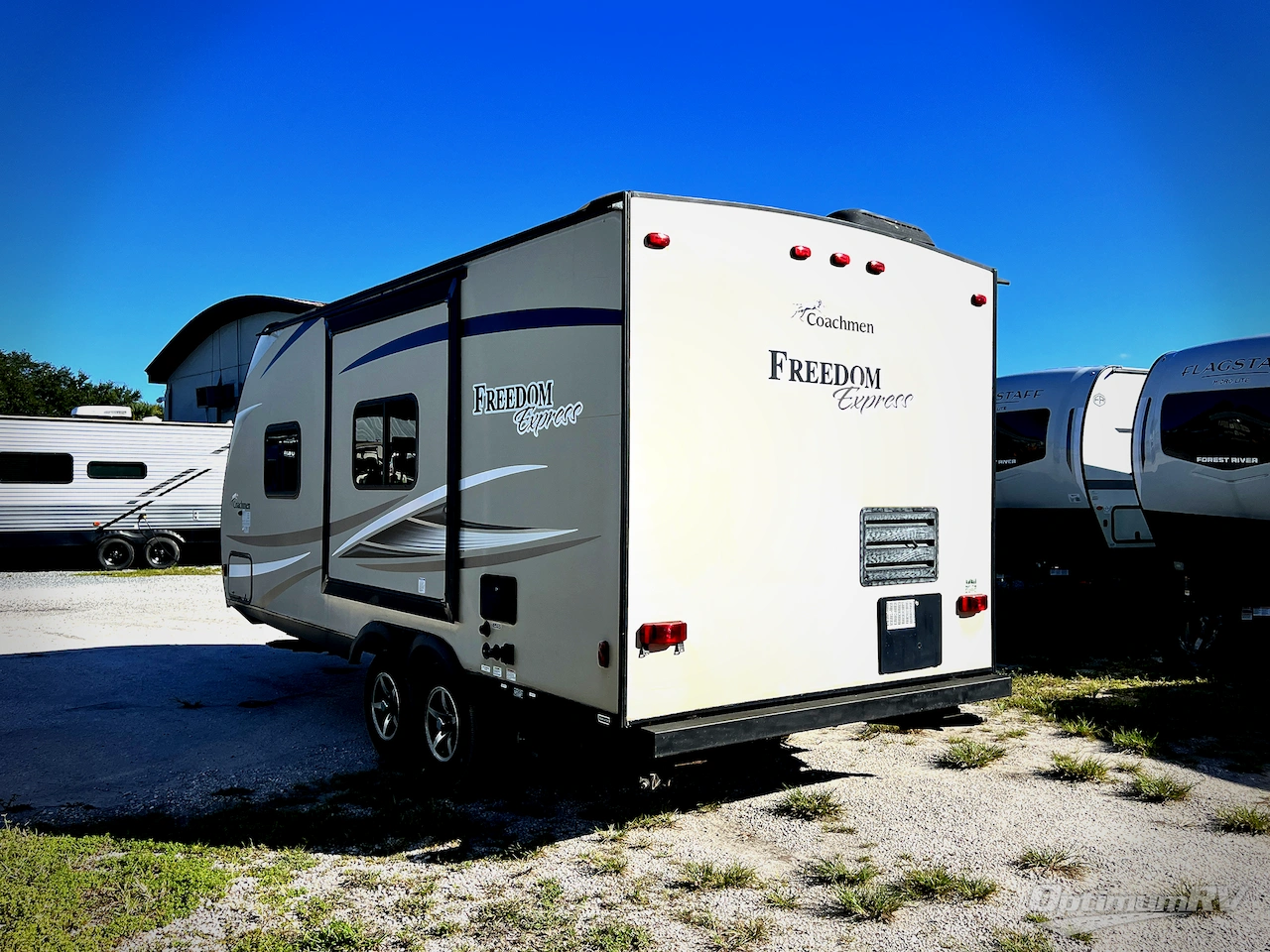 2018 Coachmen Freedom Express Ultra Lite 192RBS Photo 3