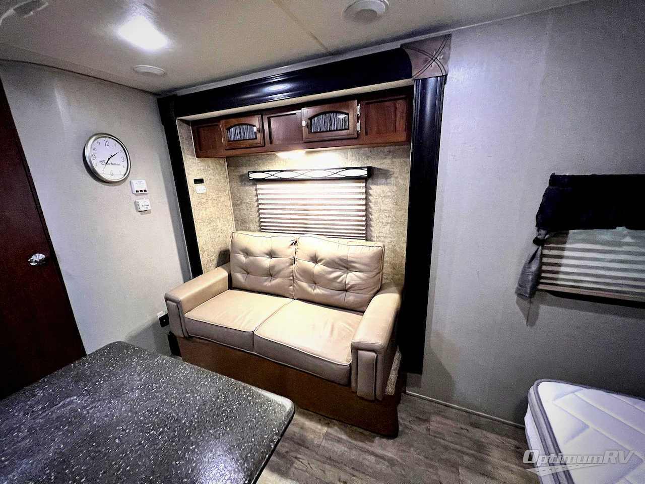 2018 Coachmen Freedom Express Ultra Lite 192RBS Photo 6