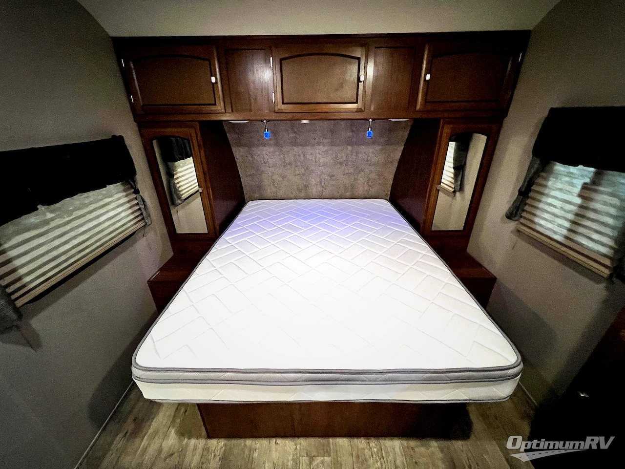 2018 Coachmen Freedom Express Ultra Lite 192RBS Photo 8
