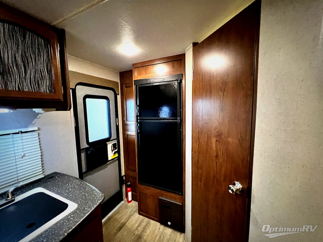 2018 Coachmen Freedom Express Ultra Lite 192RBS Photo 12