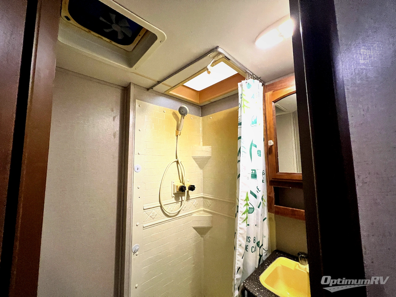 2018 Coachmen Freedom Express Ultra Lite 192RBS Photo 17