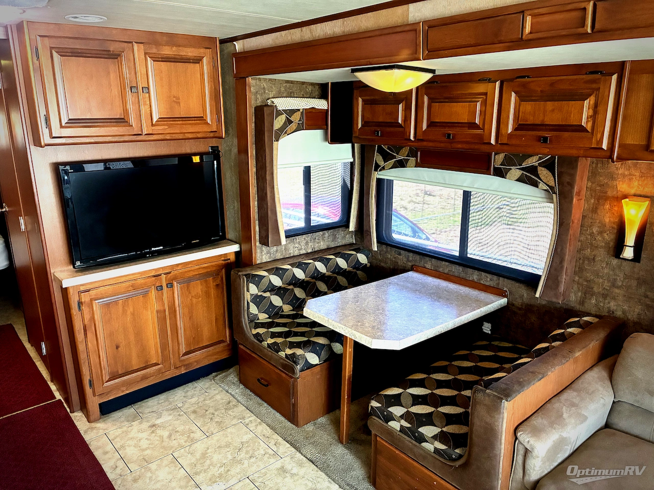 2011 Tiffin Allegro 32 CA Photo 7