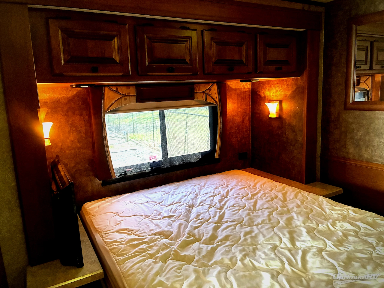 2011 Tiffin Allegro 32 CA Photo 11