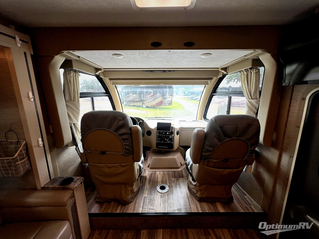 2021 Thor Axis 24.1 Photo 6