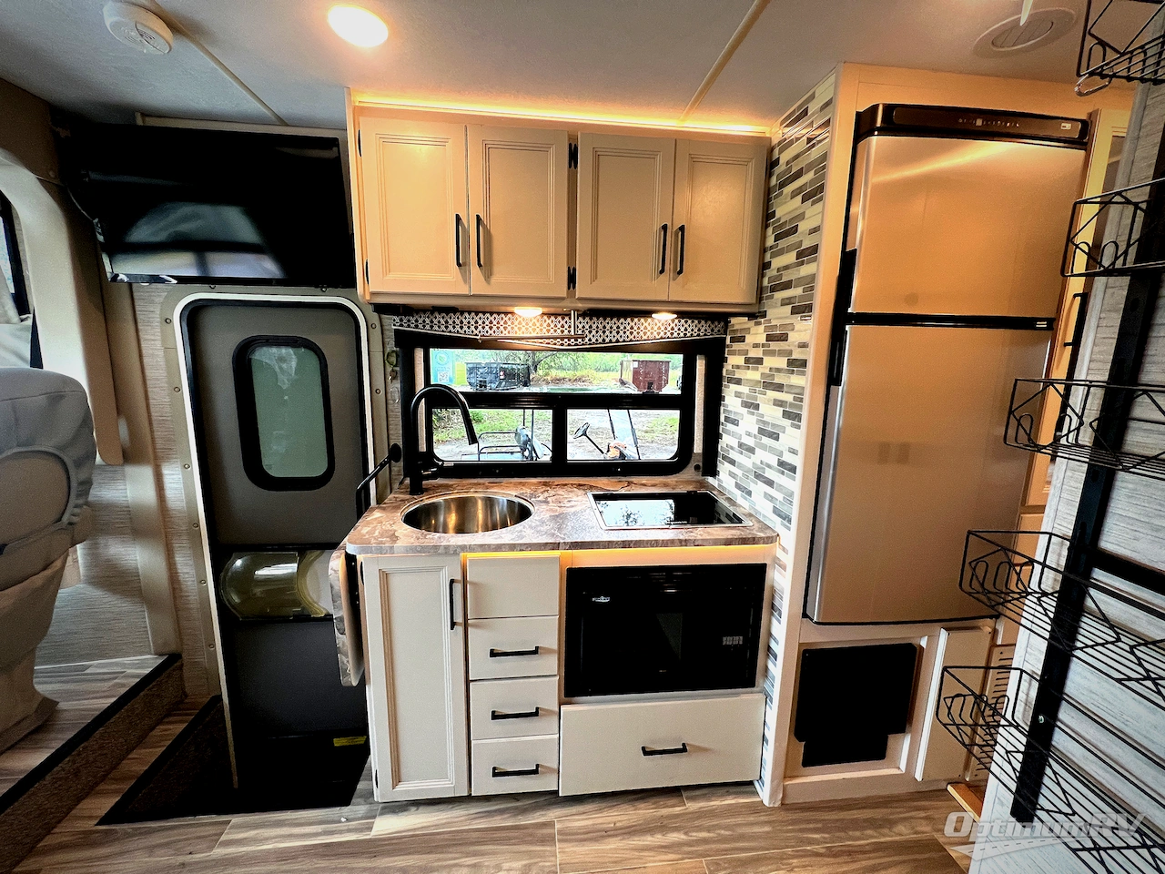 2021 Thor Axis 24.1 Photo 9