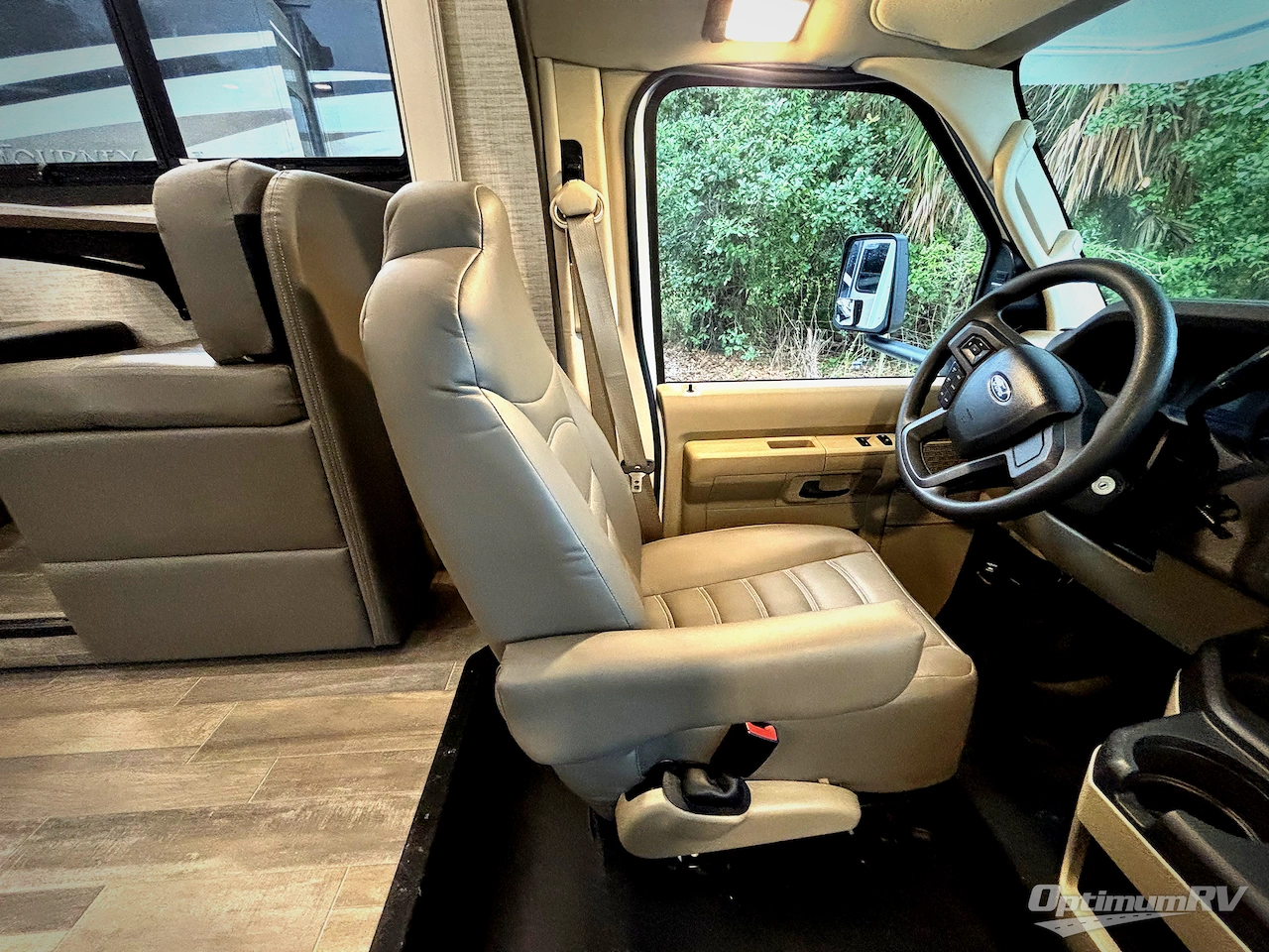 2025 Entegra Odyssey 31F Photo 8