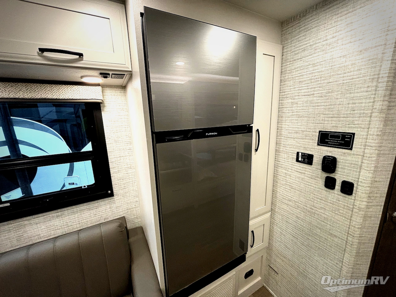 2025 Entegra Odyssey 31F Photo 18