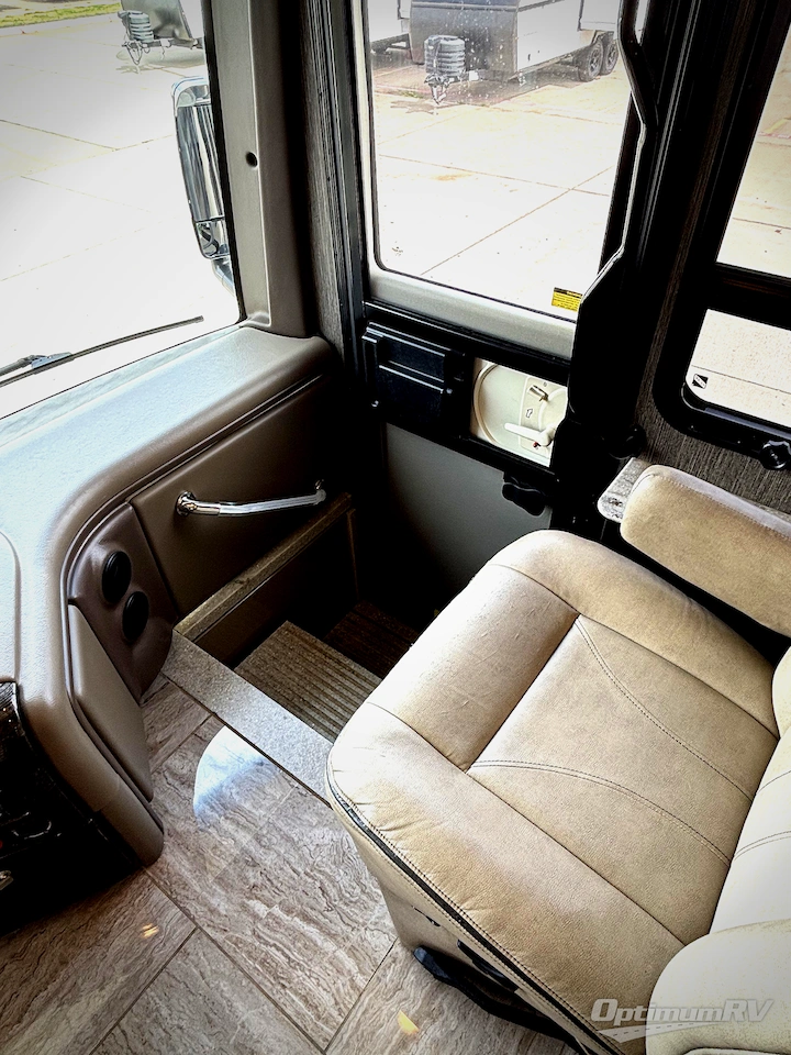 2018 Thor Aria 3901 Photo 7